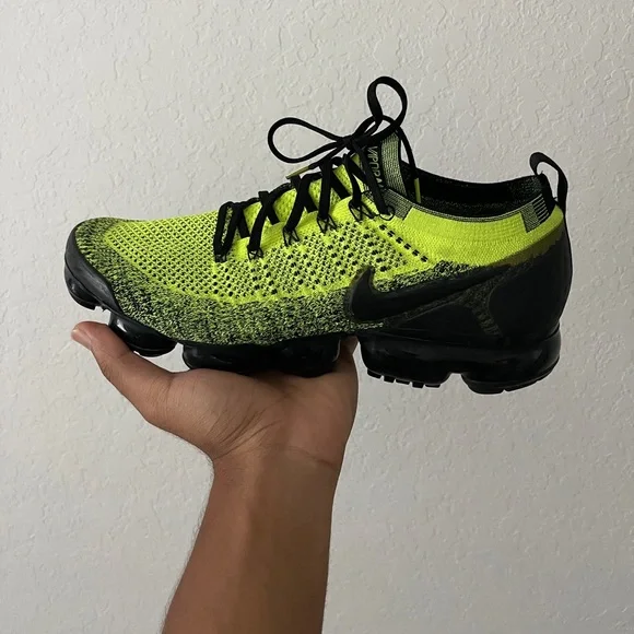 Nike Air VaporMax Flyknit 2 Volt Black - Kids\' Neon Green and Black Sneakers Nike Air VaporMax 2  main image 3